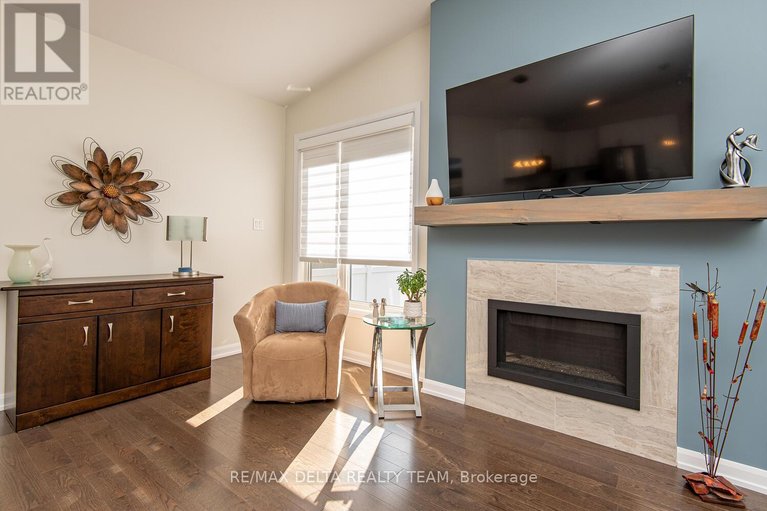 29669160/373-sterling-avenue/town-of-rockland/clarence-rockland/ontario/K2K0L4_11