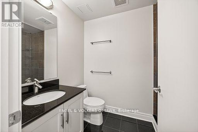 29608372/505-95-bronson-avenue/ottawa-centre/ottawa/ontario/K1R1E2_33