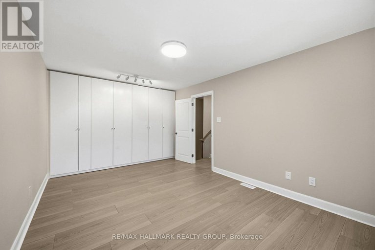 29355189/1414-ridgebrook-drive/pineview/ottawa/ontario/K1B4T2_17