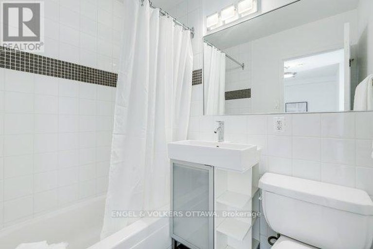 29607398/216-12-corkstown-road/lakeview-park/ottawa/ontario/K2H5B3_28