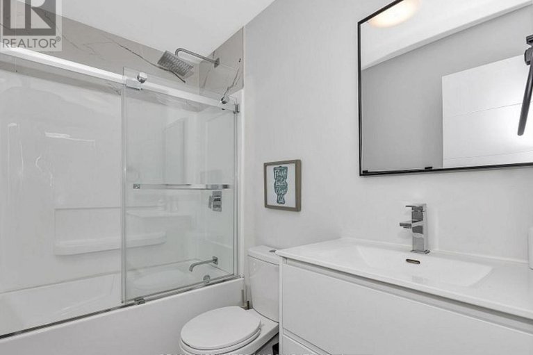 29444541/6769-st-polycarp-street/moose-creek/north-stormont/ontario/K0C1W0_13