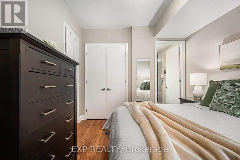 29299335/403-327-breezehill-avenue-s/west-centre-town/ottawa/ontario/K1Y1R6_24