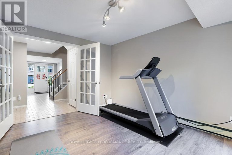 28992584/21-arbordale-crescent/centrepointe/ottawa/ontario/K2G5C7_10