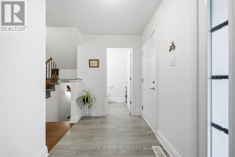 29608681/241-dion-avenue/town-of-rockland/clarence-rockland/ontario/K4K0M3_6