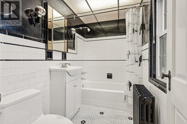 29056029/43-reid-avenue/civic-hospital/ottawa/ontario/K1Y1S5_21