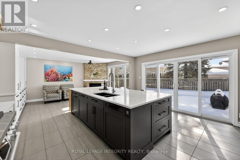 29364107/1380-diane-crescent/fallingbrookridgemount/ottawa/ontario/K4A2N8_14