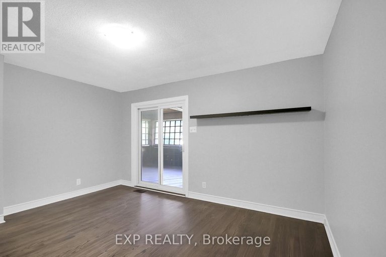 29465694/2247-miramichi-street/kenson-park/ottawa/ontario/K2C0Z1_13