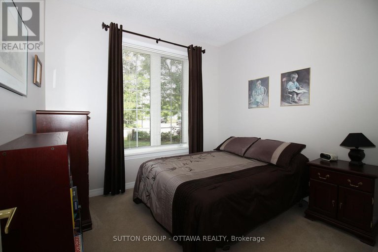 28889685/18-sirocco-crescent/stittsville-north/ottawa/ontario/K2S1Z7_20