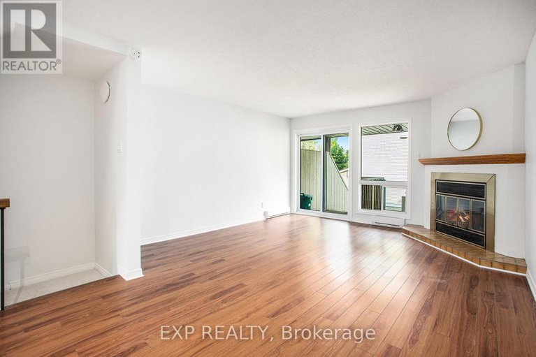 28822296/6603a-6603-bilberry-drive/convent-glen-north/ottawa/ontario/K1C4N5_7