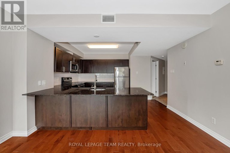 28538040/1404-234-rideau-street/sandy-hill/ottawa/ontario/K1N0A9_11