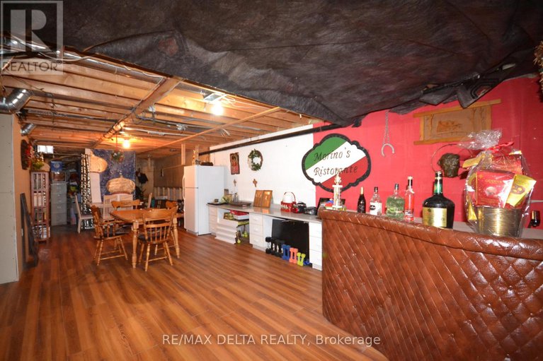 27844348/8254-county-road-17-road/clarencerockland-twp/clarence-rockland/ontario/K4K1K7_17