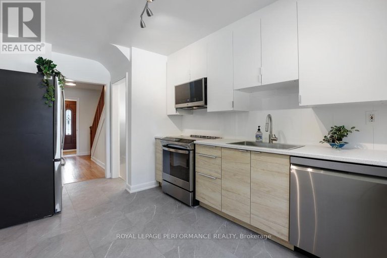28854775/2265-iris-street/kenson-park/ottawa/ontario/K2C1C1_15