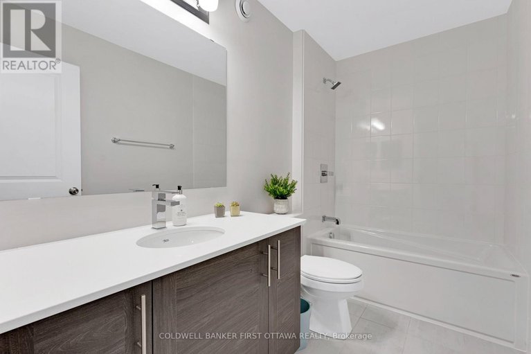 29352953/422-markdale-terrace/riverside-southgloucester-glen/ottawa/ontario/K4M0E2_32