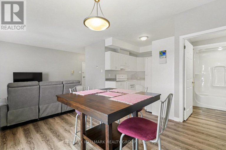 29671641/208-1026-laurier-street/town-of-rockland/clarence-rockland/ontario/K4K1V6_8