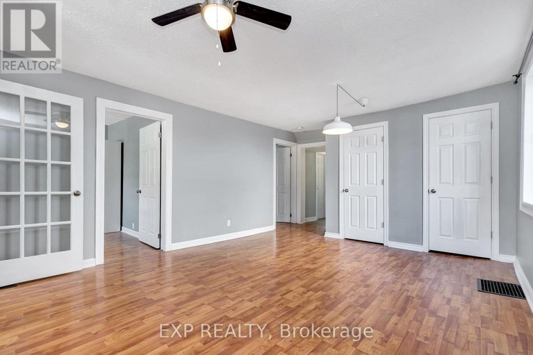 28899221/566-kirkwood-avenue/westborohampton-park/ottawa/ontario/K1Z5X4_4