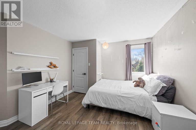 29638185/1342-revell-drive/manotick-village-manotick-estates/ottawa/ontario/K4M1K8_36