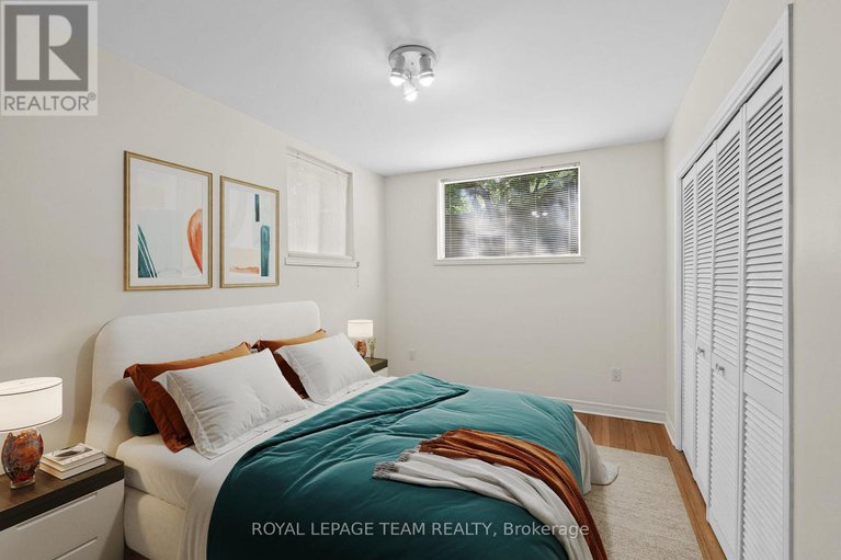 28660553/1952-fairbanks-avenue/alta-vistafaircrest-heights/ottawa/ontario/K1H5Y4_20