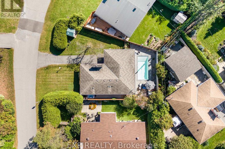 29107885/4-aberfeldy-street/arbeatha-park/ottawa/ontario/K2H6H5_37