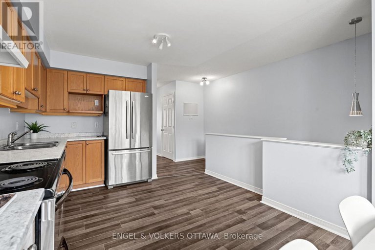 28991870/142-wharhol-private/westcliffe-estates/ottawa/ontario/K2H1G5_5