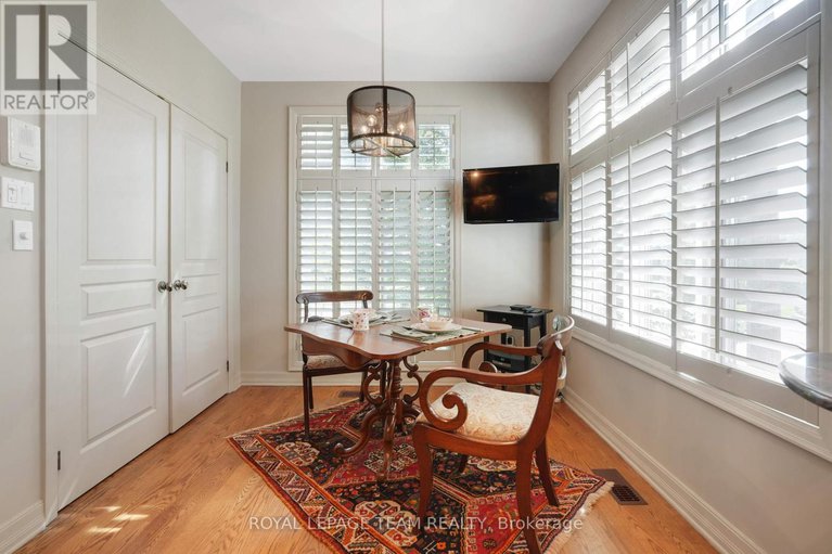 28647083/201-clearview-avenue/westboro-north/ottawa/ontario/K1Z1A8_18