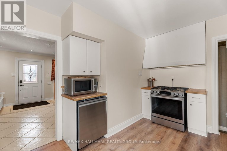 29266979/991-blair-road/cardinal-heights/ottawa/ontario/K1J7M9_19