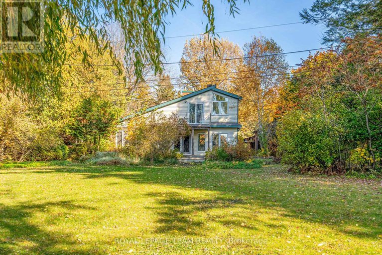 28352509/2322-summerside-drive/manotick-east-to-manotick-station/ottawa/ontario/K4M1B4_35