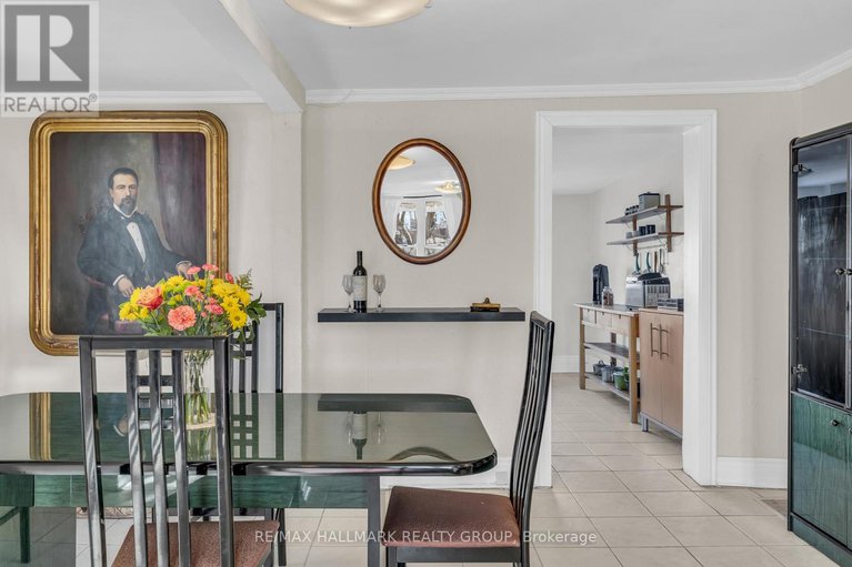 27896740/477-booth-street/west-centre-town/ottawa/ontario/K1R7L1_12