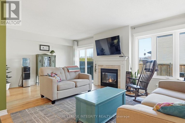 29672096/1036-marconi-avenue/morgans-grantsouth-march/ottawa/ontario/K2W0C8_16