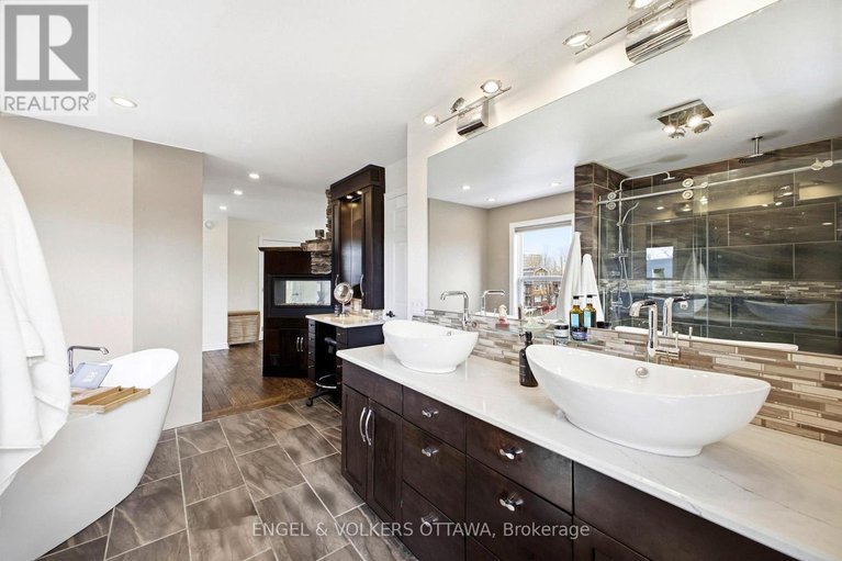 29578726/72-smirle-avenue/ottawa-west/ottawa/ontario/K1Y0S3_24