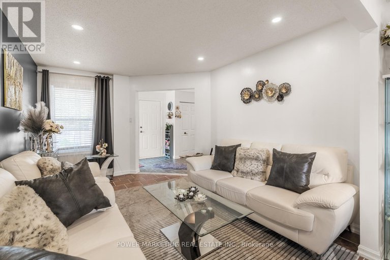 28418815/49-shandon-avenue/longfields/ottawa/ontario/K2J4E3_7