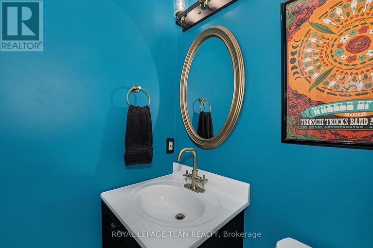 28990501/1844-stonehenge-crescent/pineview/ottawa/ontario/K1B4Z9_6