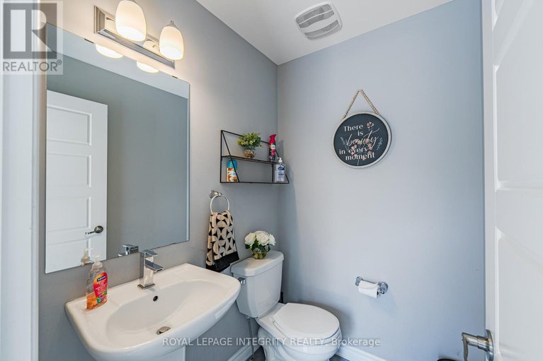 29400978/274-brassy-minnow-crescent/half-moon-bay/ottawa/ontario/K2J6J9_14