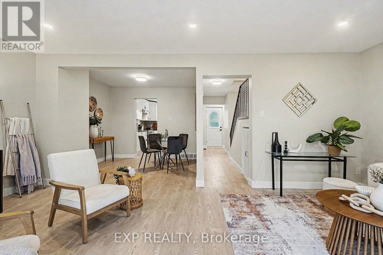 29229072/61-2336-orient-park-drive/blackburn-hamlet-south/ottawa/ontario/K2V0J2_4