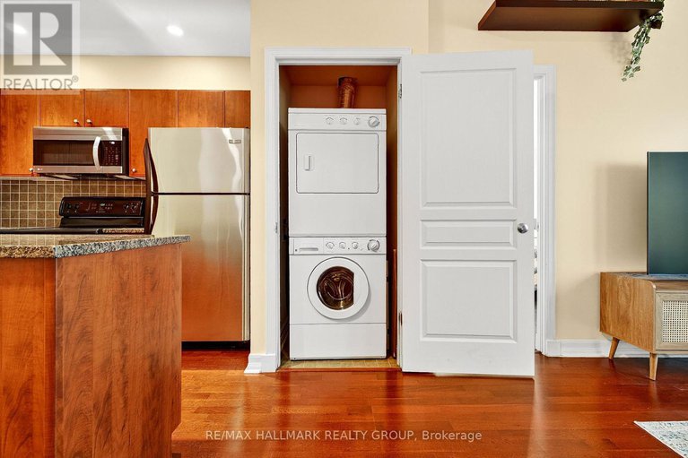 29108438/1206-200-besserer-street/sandy-hill/ottawa/ontario/K1N0A7_13