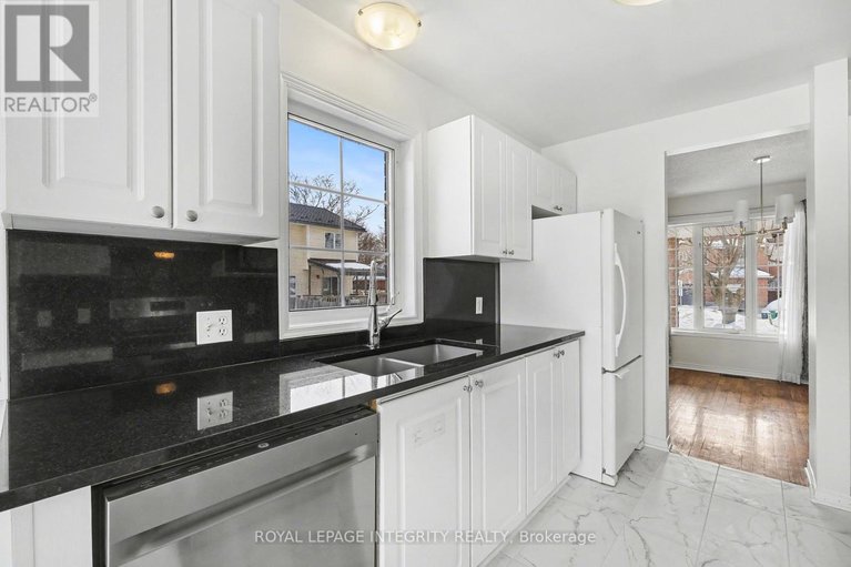 29426649/77-daventry-crescent/longfields/ottawa/ontario/K2J4M8_9