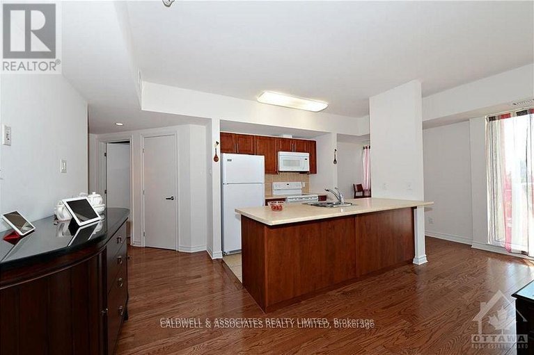 29336713/1012-234-rideau-street/sandy-hill/ottawa/ontario/K1N0A9_10