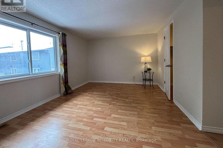 29429181/36-1867-simard-drive/chateauneuf/ottawa/ontario/K1C3B8_14