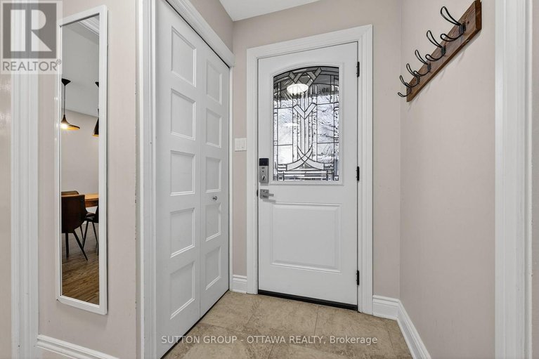 29128256/25-southpark-drive/blackburn-hamlet/ottawa/ontario/K1B3B8_17