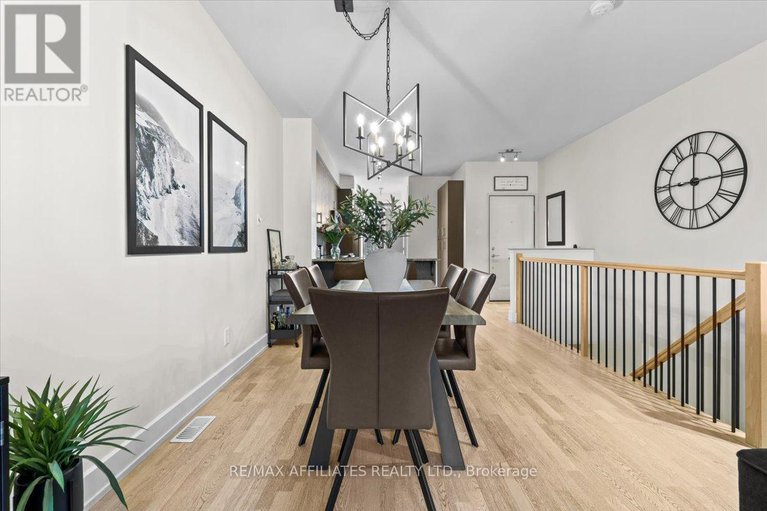 28756079/3-23-bergeron-private/chapel-hill/ottawa/ontario/K1C0C2_13