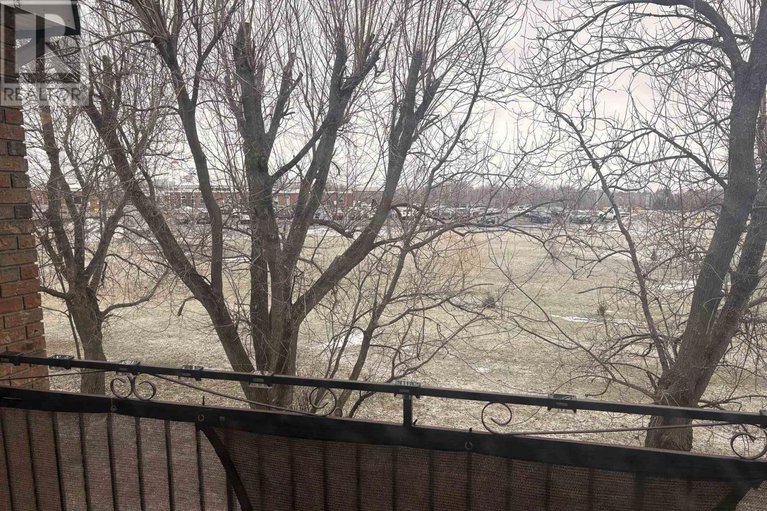 29464236/220-kenyon-street/alexandria/north-glengarry/ontario/K0C1A0_20