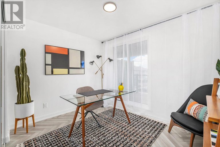 28786515/404-lillian-freiman-private/half-moon-bay/ottawa/ontario/K2J7K7_14
