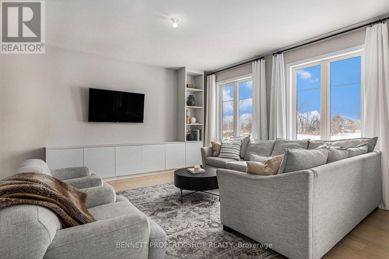 28055721/639-terrier-circle/goulbourn-twp-from-franktown-rdsouth-to-rideau/ottawa/ontario/K0A2Z0_5