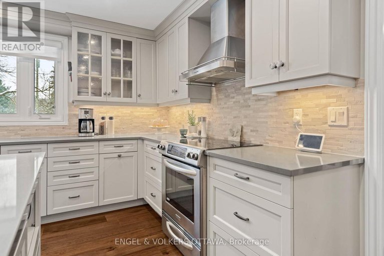 29611922/3-hazelwood-way/manotick-long-island-nicholls-island/ottawa/ontario/K2C3H1_11