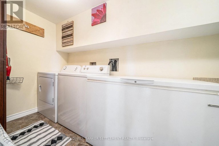 28932612/3215-drummond-con-8a-concession/drummond-n-elmsley-drummond-twp/drummondnorth-elmsley/ontario/K0G1A0_10