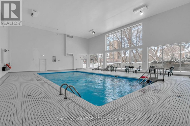 28971106/1604-545-st-laurent-boulevard/viscount-alexander-park/ottawa/ontario/K1K4H9_35