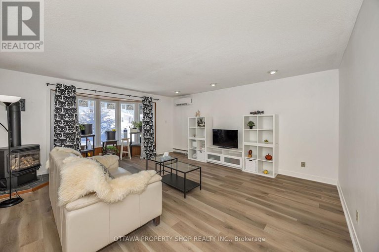 29431768/848-maitland-avenue/mckellar-heightsglabar-park/ottawa/ontario/K2A2S3_7