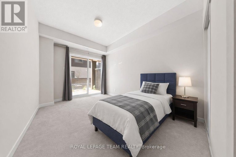 29589382/314-lillian-freiman-private/half-moon-bay/ottawa/ontario/K2J7K7_13