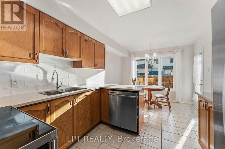 29637003/49-pennard-way/hunt-club-parkgreenboro/ottawa/ontario/K1T4C1_10