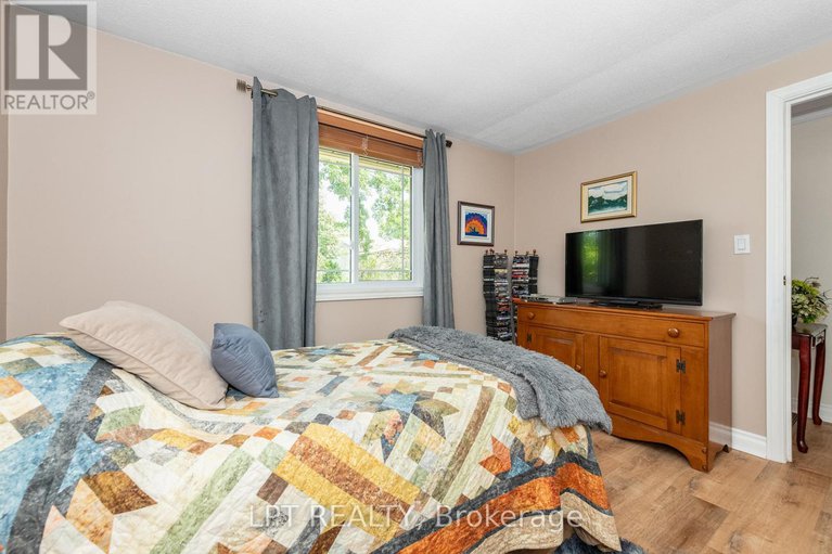 28792797/9-dallaire-crescent/richmond/ottawa/ontario/K0A2Z0_17