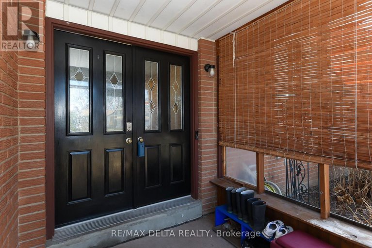 29629374/13-parklane-court/blackburn-hamlet/ottawa/ontario/K1B3H3_2